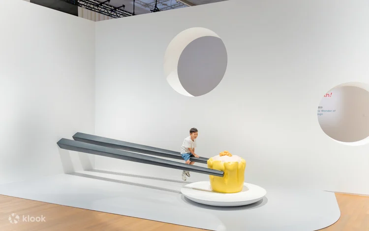 M+ Art Display