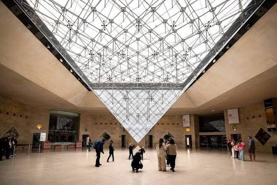 Louvre Museum E-Ticket